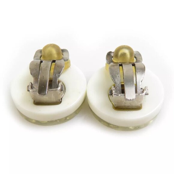 Auth CHANEL CC Logo Clip on Earrings White/Silver Resin/Metal - e59866g - Picture 5 of 8